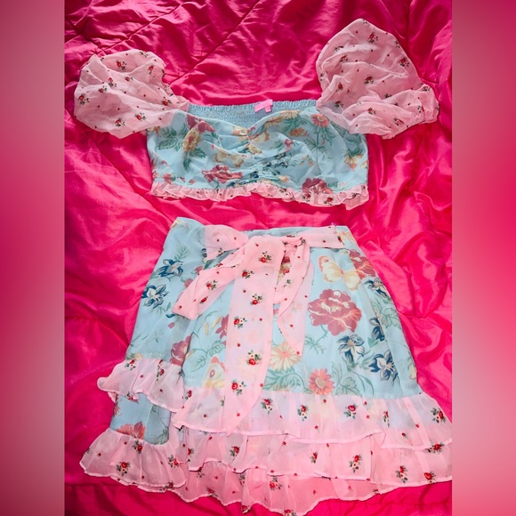 Dolls Kill x Hollie Hobby Pat A Cake Ruffle Chiffon Crop Top & skirt set NWT 🩷 - Picture 2 of 6